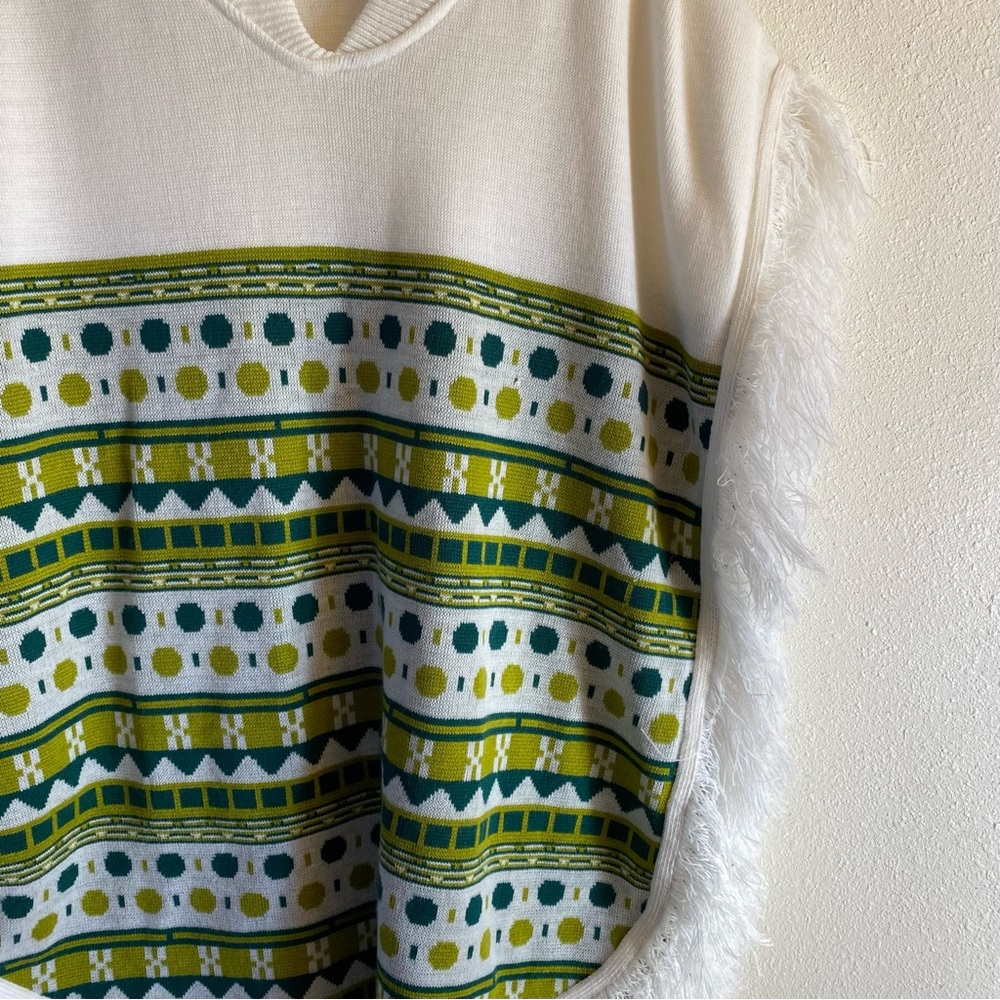 Green and Teal Geometric Shape White Fringe Poncho One Size - Picture 3 of 5